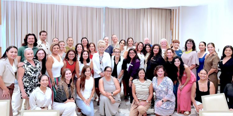 FORTALECEN COLABORACIÓN CON WEDDING PLANNERS PARA CONSOLIDAR A LOS CABOS EN EL TURISMO DE ROMANCE