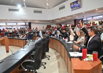 CONGRESO DE BCS EXHORTA A FORTALECER LA REGULACIÓN E INSPECCIÓN DEL TRANSPORTE PÚBLICO EN LOS CABOS