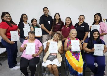 ICATEBCS E INMUJERES CAPACITAN A PRIMERA GENERACIÓN DE MUJERES EN MANTENIMIENTO AUTOMOTRIZ