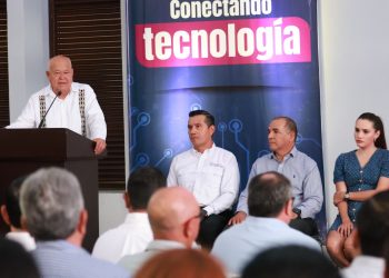 ENTREGA VÍCTOR CASTRO NUEVO C5; AVANZA BCS EN LA MODERNIZACIÓN DE LA SEGURIDAD