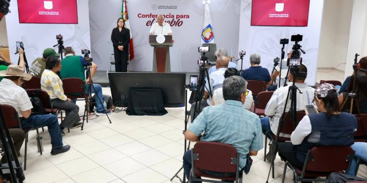 EN BCS HAY GOBERNABILIDAD, DIÁLOGO Y TRANSFORMACIÓN INSTITUCIONAL, SEÑAL￼A EL GOBERNADOR