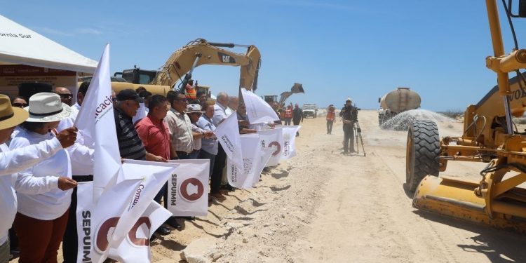 INICIA PAVIMENTACIÓN DE LA CARRETERA BAHIA ASUNCIÓN- PUNTA PRIETA CON INVERSION DE MÁS DE 140 MDP