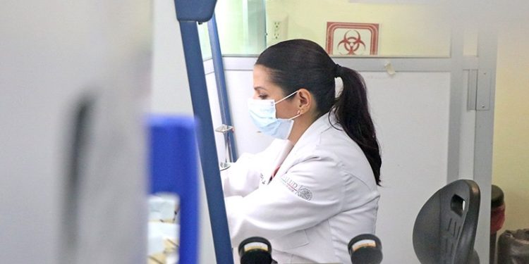 CERCA DE 2500 MIL MUESTRAS DE VIGILANCIA EPIDEMIÓLOGICA HA PROCESADO LABORATORIO ESTATAL DE SALUD PÚBLICA