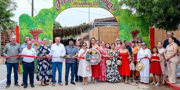 ENCABEZA GOBERNADOR VÍCTOR CASTRO NOMBRAMIENTO DE MIRAFLORES COMO PUEBLO HISTÓRICO DE MÉXICO