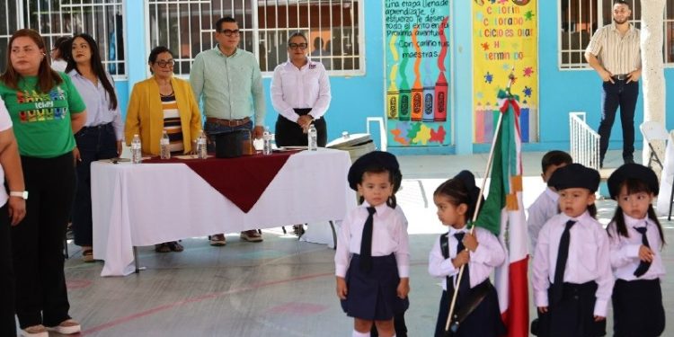  PRESIDENTA DEL SEDIF ENCABEZA CLAUSURA EN EL CAI LOMA LINDA. 