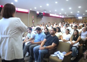 SALUD ESTATAL REFUERZA LA CAPACITACIÓN DE PASANTES QUE BRINDARÁN ATENCIÓN EN CENTROS DE SALUD
