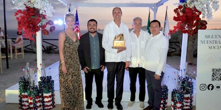 LOS CABOS CONMEMORAN EL 250° ANIVERSARIO DE LA INDEPENDENCIA DE ESTADOS UNIDOS CON EVENTO A BENEFICIO DE LA CRUZ ROJA MEXICANA