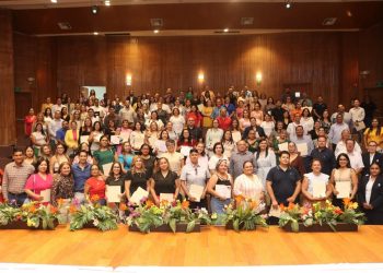 ENTREGA SEP CONSTANCIAS A PARTICIPANTES EN DIPLOMADOS DE FORMACIÓN CONTINUA