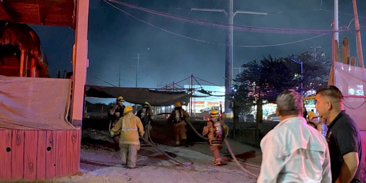 ATIENDE XV AYUNTAMIENTO DE LOS CABOS INCENDIOS EN DOS RESTAURANTES DE SAN JOSÉ DEL CABO