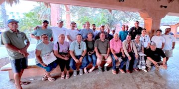 AUTORIDADES MUNICIPALES Y ESTATALES ACUERDAN ACCIONES EN BENEFICIO DE FAMILIAS DE LA COMUNIDAD DE LA PLAYA