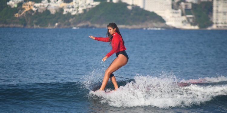 ￼ INSUDE RESPALDA EL 5.º SAN JUANITO LOGFEST PARA FORTALECER EL SURF EN BCS ￼