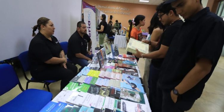UABCS ANUNCIA SU FERIA UNIVERSITARIA DEL LIBRO 2026; ESTARÁ DEDICADA A LA POESÍA Y TENDRÁ COMO INVITADA DE HONOR A LA UAM