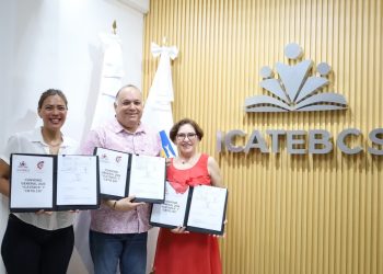 ICATEBCS Y CBTIS 230 IMPULSAN CAPACITACIÓN PARA ESTUDIANTES Y DOCENTES