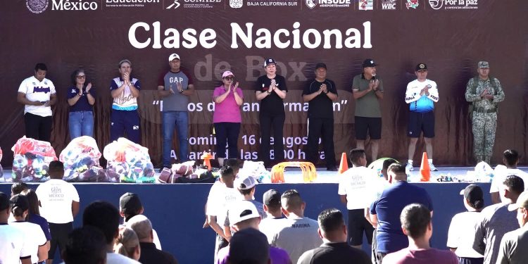 REÚNE CLASE NACIONAL DE BOX  A MÁS DE 500 SUDCALIFORNIANOS