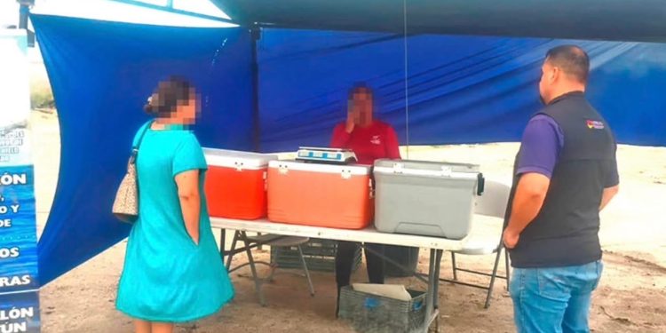 COEPRIS BCS SUSPENDE VENTA DE ALIMENTOS EN  VIALIDADES AFECTADAS POR AGUA DE DRENAJE