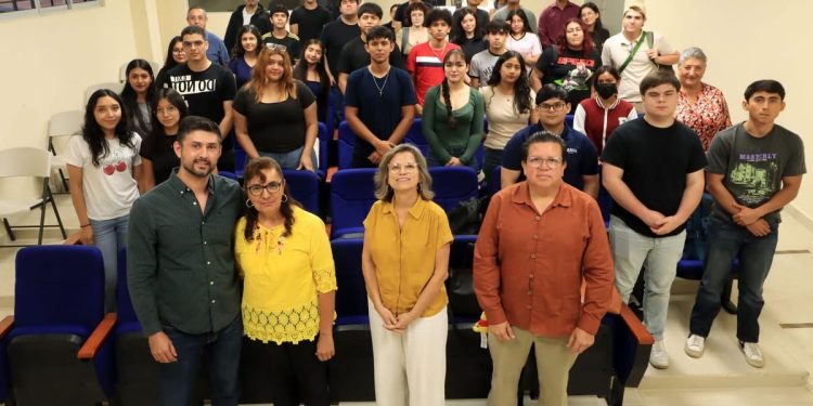 PRESENTAN EN LA UABCS OBRA SOBRE LA HISTORIA DEL PENSAMIENTO ECONÓMICO