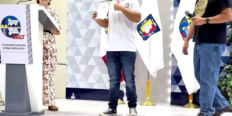 UABCS CONVOCA A SU 3ER. CONCURSO  INTERPREPAS DE CUENTO EN INGLÉS DELE 2026