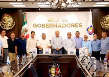 UABCS ENTREGA A GRUPO ARBA ESTUDIO DE IMPACTO AMBIENTAL PARA PROYECTO DE DESALACIÓN INTEGRAL EN EL EJIDO MATANCITAS DE COMONDÚ