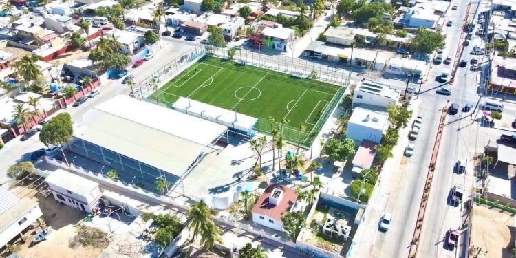 MANTIENE AYUNTAMIENTO DE LOS CABOS 53 OBRAS EN PROCESO PARA MEJORAR CALLES Y ESPACIOS PÚBLICOS