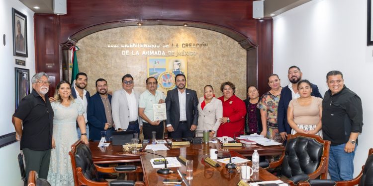 CABILDO DE LOS CABOS RATIFICA A ARTURO SANDOVAL MONTAÑO COMO DIRECTOR GENERAL DE OOMSAPAS