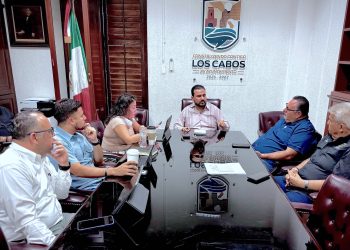 AVANZA AYUNTAMIENTO DE LOS CABOS EN ACUERDOS PARA MEJORAR EL TRANSPORTE PÚBLICO