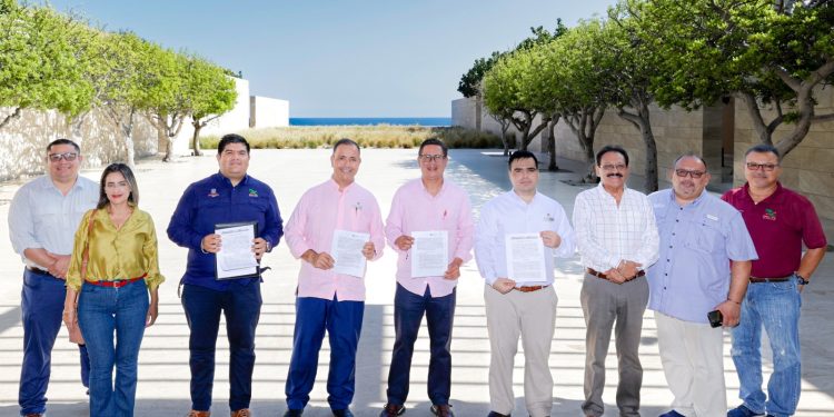 COLEGIO DE ESTUDIOS CIENTÍFICOS Y TECNOLÓGICOS DE BCS FORTALECE VINCULACIÓN CON TRES CONVENIOS EN LOS CABOS