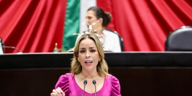 DIPUTADA VERÓNICA MARTÍNEZ EXIGE ACCIONES OPERATIVAS Y PRESUPUESTALES INMEDIATAS PARA FRENAR PLAGA DEL GUSANO BARRENADOR