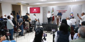 CAPACITAN A 40 MANDOS POLICIALES DE LOS CABOS EN FORMACIÓN CONTINUA