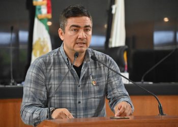 APRUEBAN COMISIONES ESPECIAL PARA ATENDER EL USO DE DISPOSITIVOS EN CENTROS EDUCATIVOS