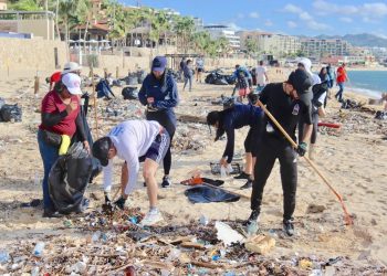 DISMINUYE 80% EL ARRASTRE DE RESIDUOS A PLAYAS DE CABO SAN LUCAS TRAS LLUVIAS DE MARIE