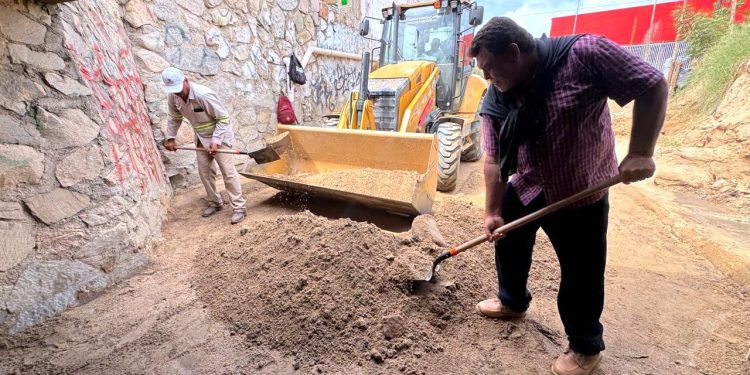 ASEGURA AYUNTAMIENTO DE LOS CABOS CIRCULACIÓN EN VIALIDAD ALTERNA DEL PUENTE CHAPARRO