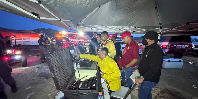 ATIENDE BOMBEROS CABO SAN LUCAS INCENDIO EN RELLENO SANITARIO DE LA CANDELARIA CSL