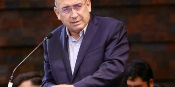 PROPONE RUBÉN MOREIRA REGULAR TARIFAS AÉREAS, PARA FRENAR ABUSOS EN PRECIOS DE BOLETOS DE AVIÓN