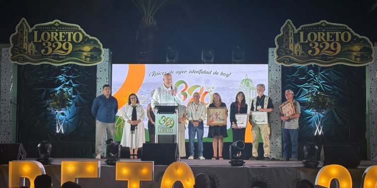 CLAUSURA GOBERNADOR FIESTAS POR EL 329 ANIVERSARIO DE LORETO Y DESTACA EL LEGADO CULTURAL DEL MUNICIPIO