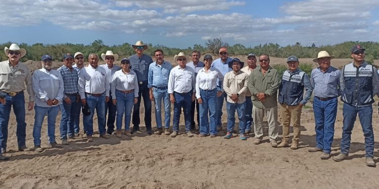 SALUD ESTATAL PROMUEVE LA ELIMINACIÓN DE CRIADEROS DEL DENGUE EN CIUDAD CONSTITUCIÓN