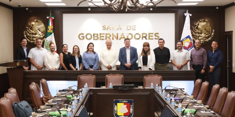 SE REÚNE GOBERNADOR DE BCS CON EL CÓNSUL DE ESTADOS UNIDOS EN TIJUANA; FORTALECE LA COLABORACIÓN INSTITUCIONAL