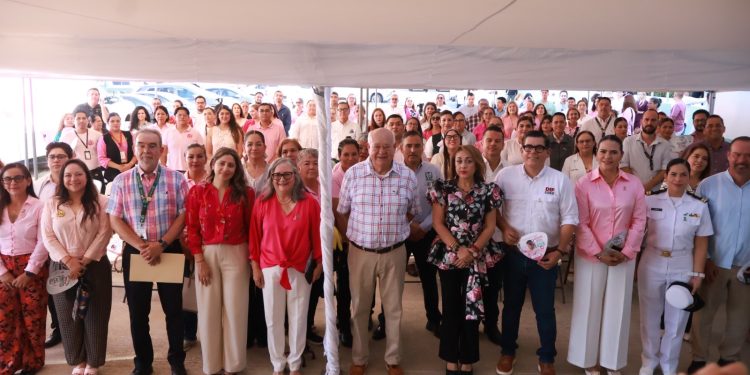 CONMEMORA VICTOR CASTRO LUCHA CONTRA EL CÁNCER DE MAMA Y DESTACA ACCIONES PARA SU DETECCIÓN TEMPRANA EN BCS