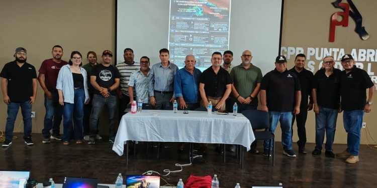 ANUNCIA GOBIERNO DEL ESTADO INVERSIÓN CONJUNTA PARA EMPASTAR EL CAMPO DE FÚTBOL DEL SNTE EN BCS