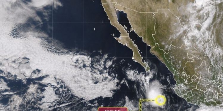 TORMENTA TROPICAL SIMÓN CONTINÚA SIN DESPLAZARSE Y SE LOCALIZA 435 KM DE CABO SAN LUCAS