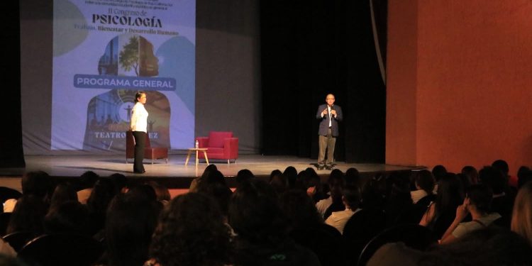 IMPULSAN EN LA UABCS EL DIÁLOGO Y LA ACTUALIZACIÓN PROFESIONAL MEDIANTE II CONGRESO DE PSICOLOGÍA