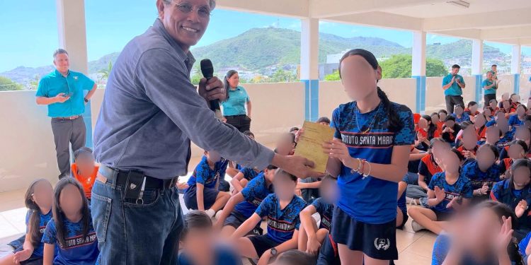 PROMUEVEN LA HISTORIA Y PATRIMONIO CULTURAL DE CABO SAN LUCAS A ESTUDIANTES DEL INSTITUTO SANTA MARIA