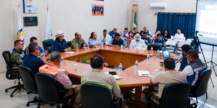 CELINA RAMÍREZ COORDINA ACCIONES PREVENTIVAS ANTE LA EVOLUCIÓN DEL HURACÁN SIMÓN