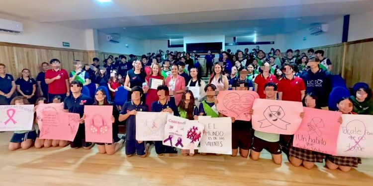 PARTICIPA INSTITUTO DE SALUD MUNICIPAL EN CONVERSATORIO SOBRE CÁNCER DE MAMA EN LICEO LOS CABOS