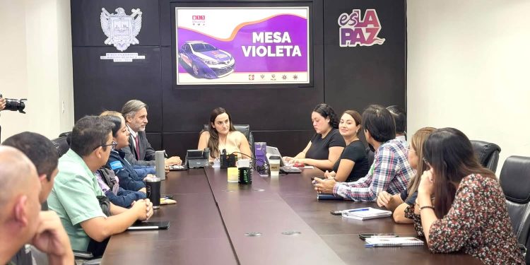 FORTALECE ISSSTE BAJA CALIFORNIA SUR COORDINACIÓN INTERINSTITUCIONAL PARA LA PREVENCIÓN Y ATENCIÓN DE LA VIOLENCIA DE GÉNERO